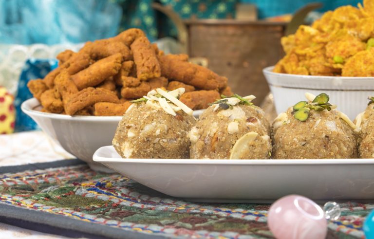 5 Healthy, Timeless, On-The-Go Indian Snacks